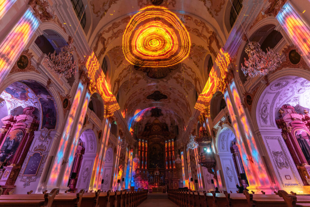 Lilu Lichtfestival Luzern Jesuitenkirche beleuchtet