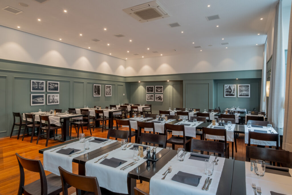 Separater Speisesaal vom Restaurant Gleis 1 aufgedeckt